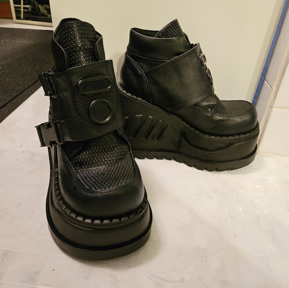 Demonia Stomp-15 Wedge Platform Bootie with Snap Buckle Detail Size 8